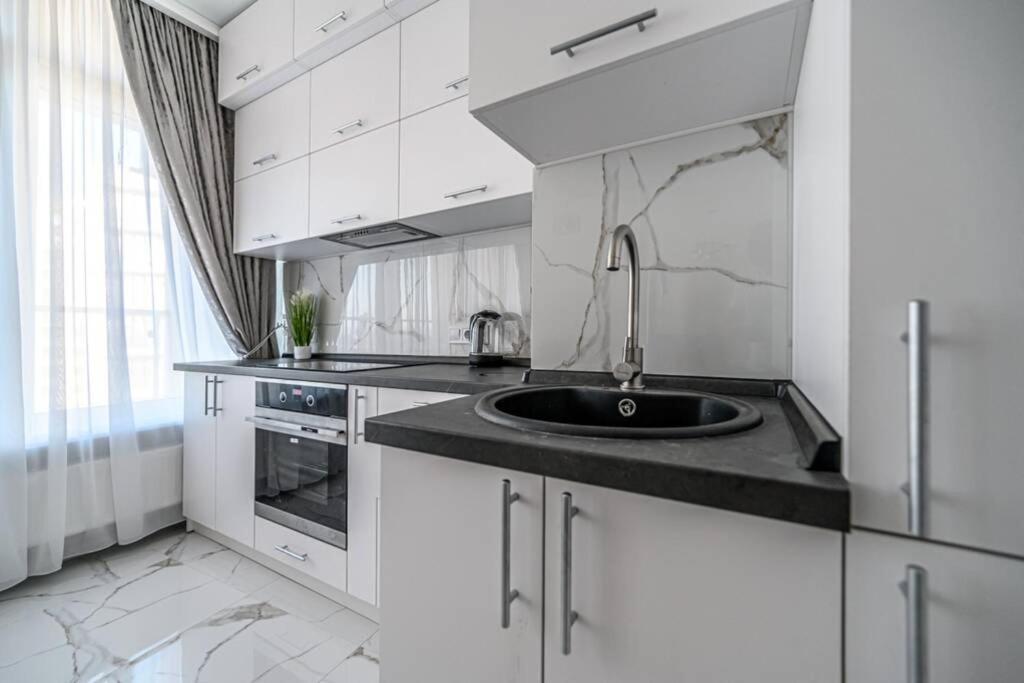Комфортные Апартаменты 36 Жемчужина Odessa Ngoại thất bức ảnh