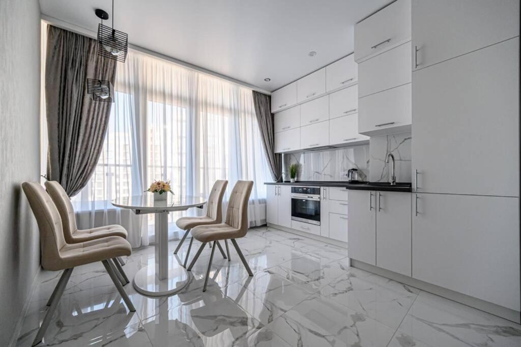 Комфортные Апартаменты 36 Жемчужина Odessa Ngoại thất bức ảnh